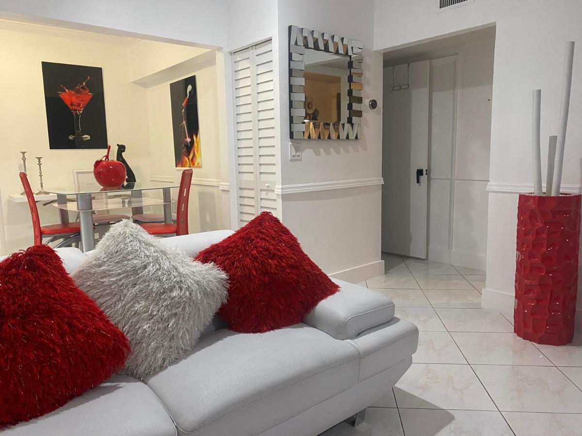 Beautiful House 7 Min From Miami Airport W Free Parking Apartment ภายนอก รูปภาพ